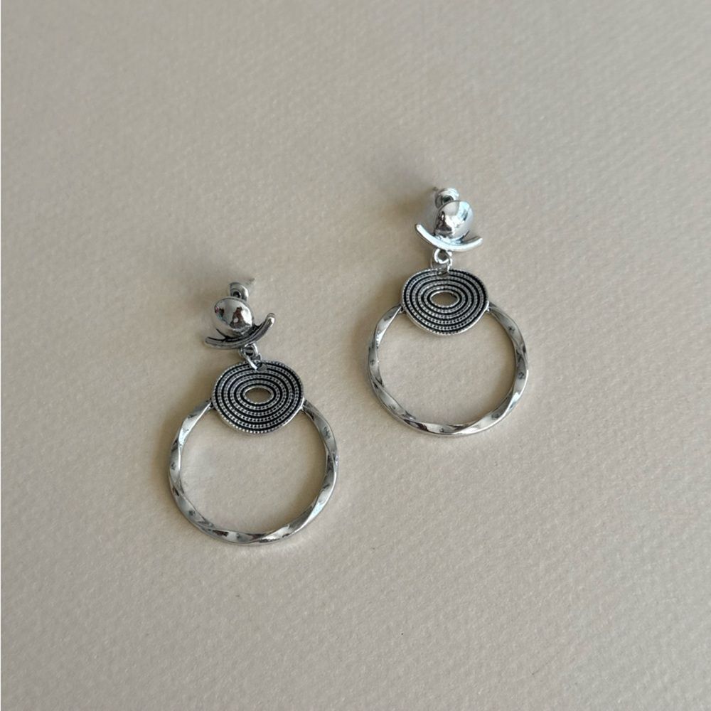 Boho Dangle Earrings  N1592